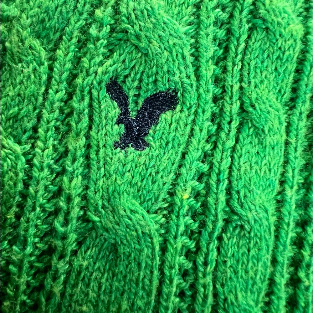 American Eagle Outfitters Vibrant Green V-Neck Sweater - Picture 4 of 8